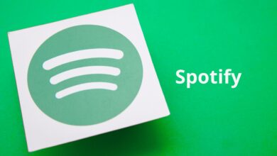 شعار Spotify وخيار تعطيل الخلط الذكي، تحديث سبوتيفي يتيح تعطيل Smart Shuffle، مشكلة تكرار الأغاني في خلط سبوتيفي